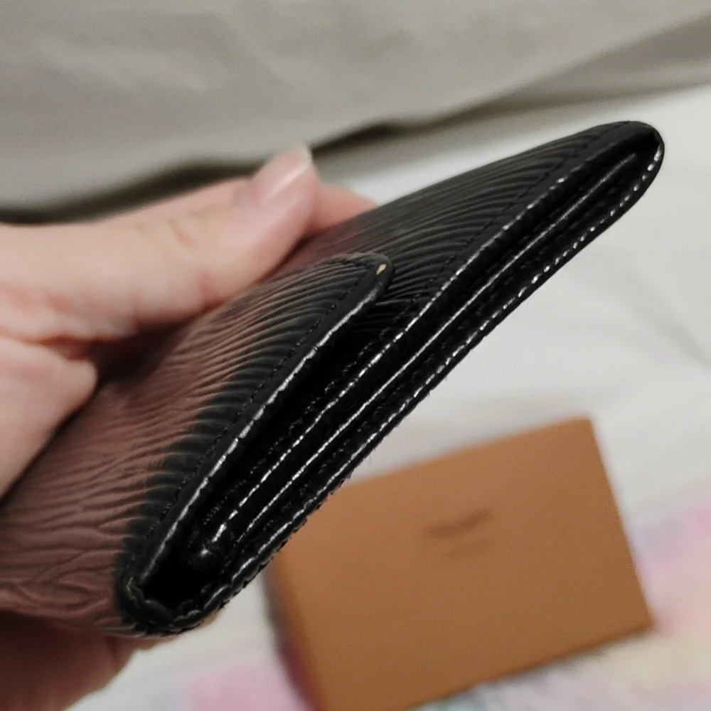 SALE! Authentic Louis Vuitton Black Epi Coin & Card Purse Vintage Wallet Unisex - Picture 5 of 13